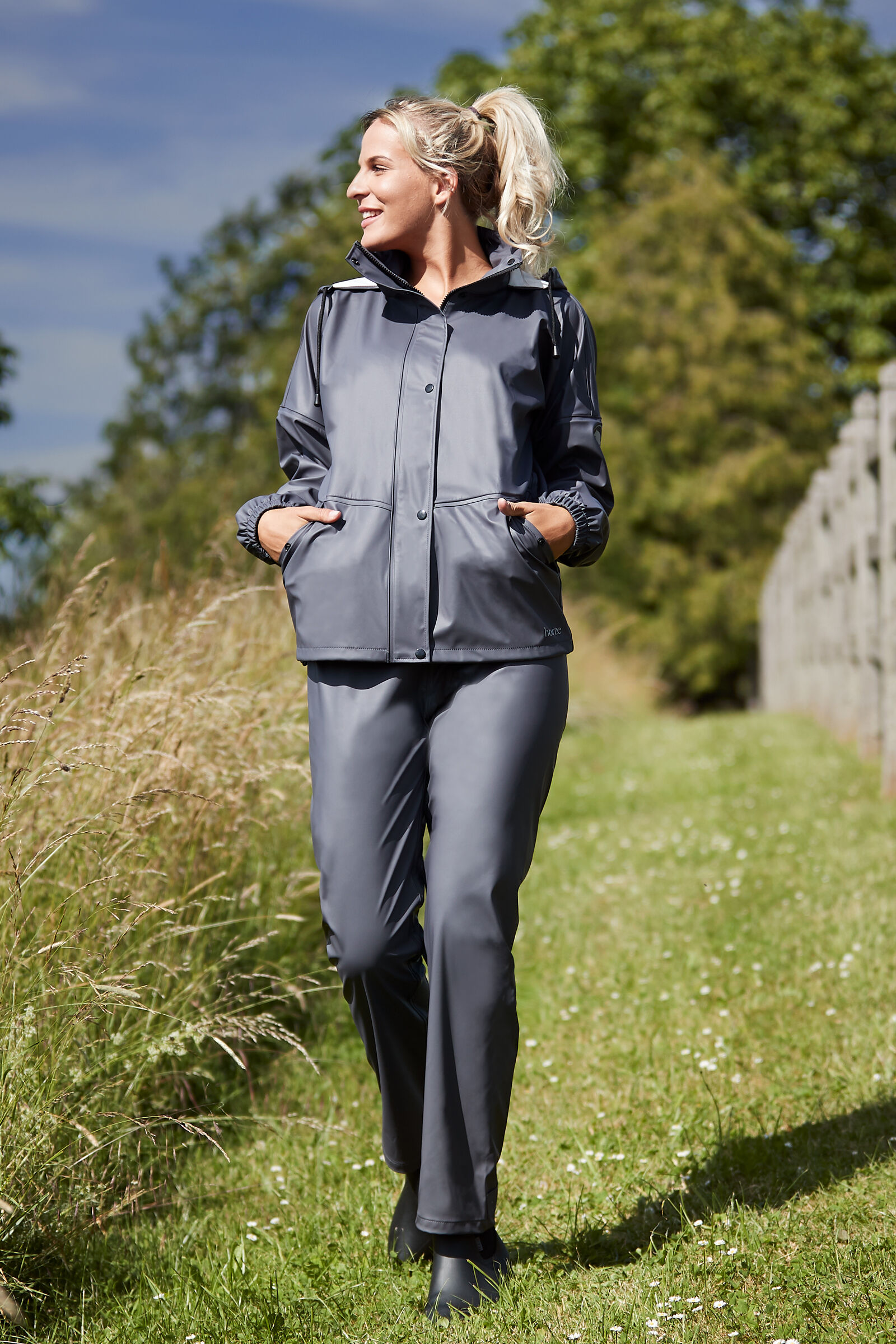 Waterproof jacket shop and trousers set