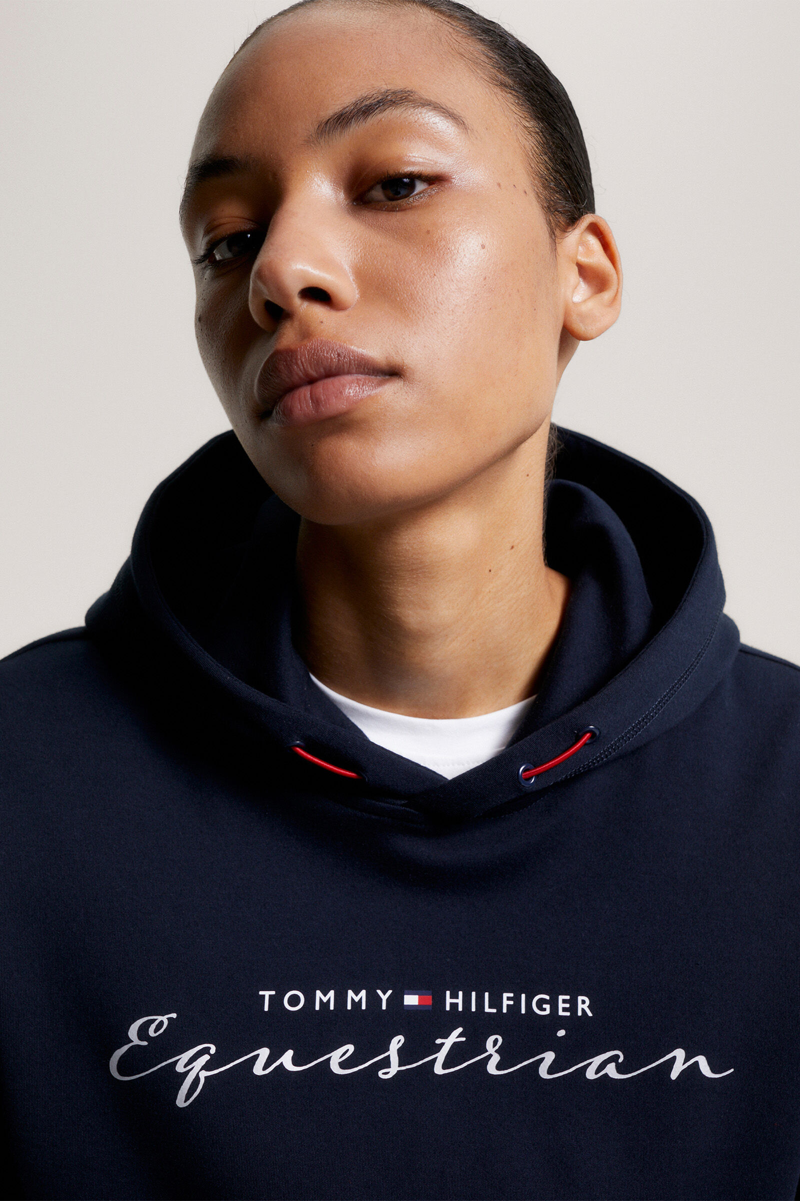 Tommy Hilfiger Equestrian Metallic Logo Women s Graphic Hoodie horze.ie