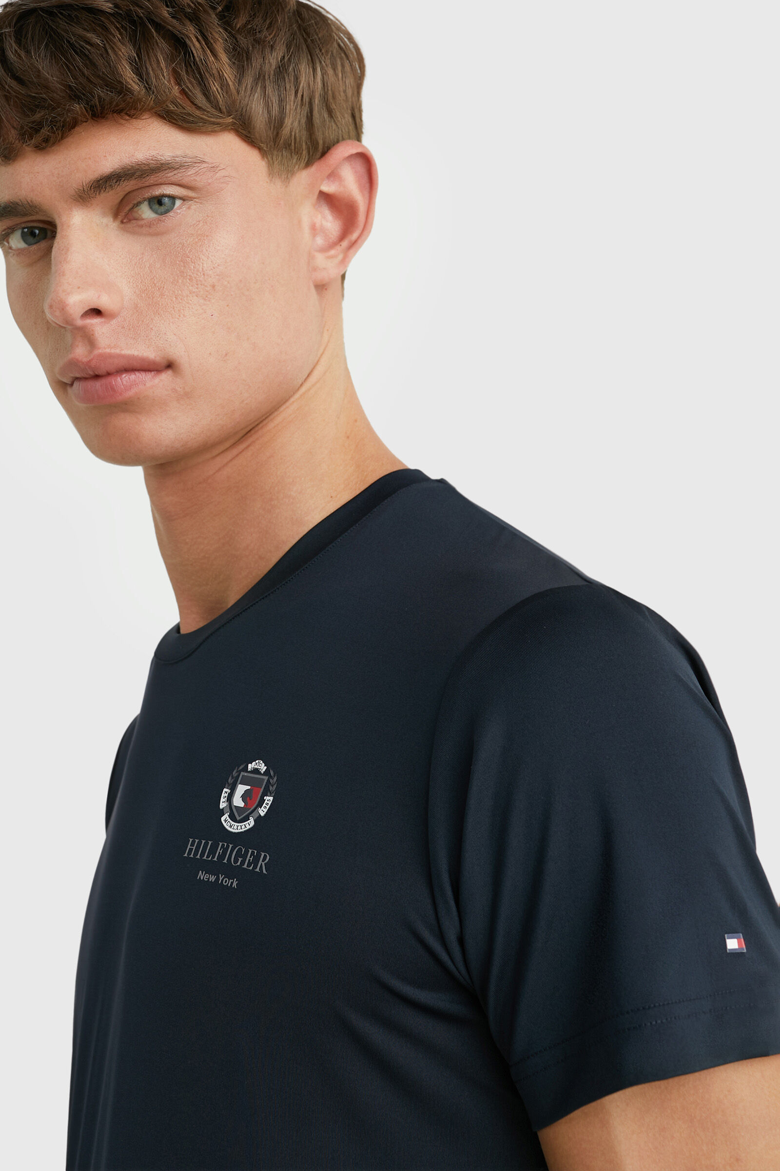 Tommy Hilfiger Equestrian Performance Crest Men s Print T Shirt