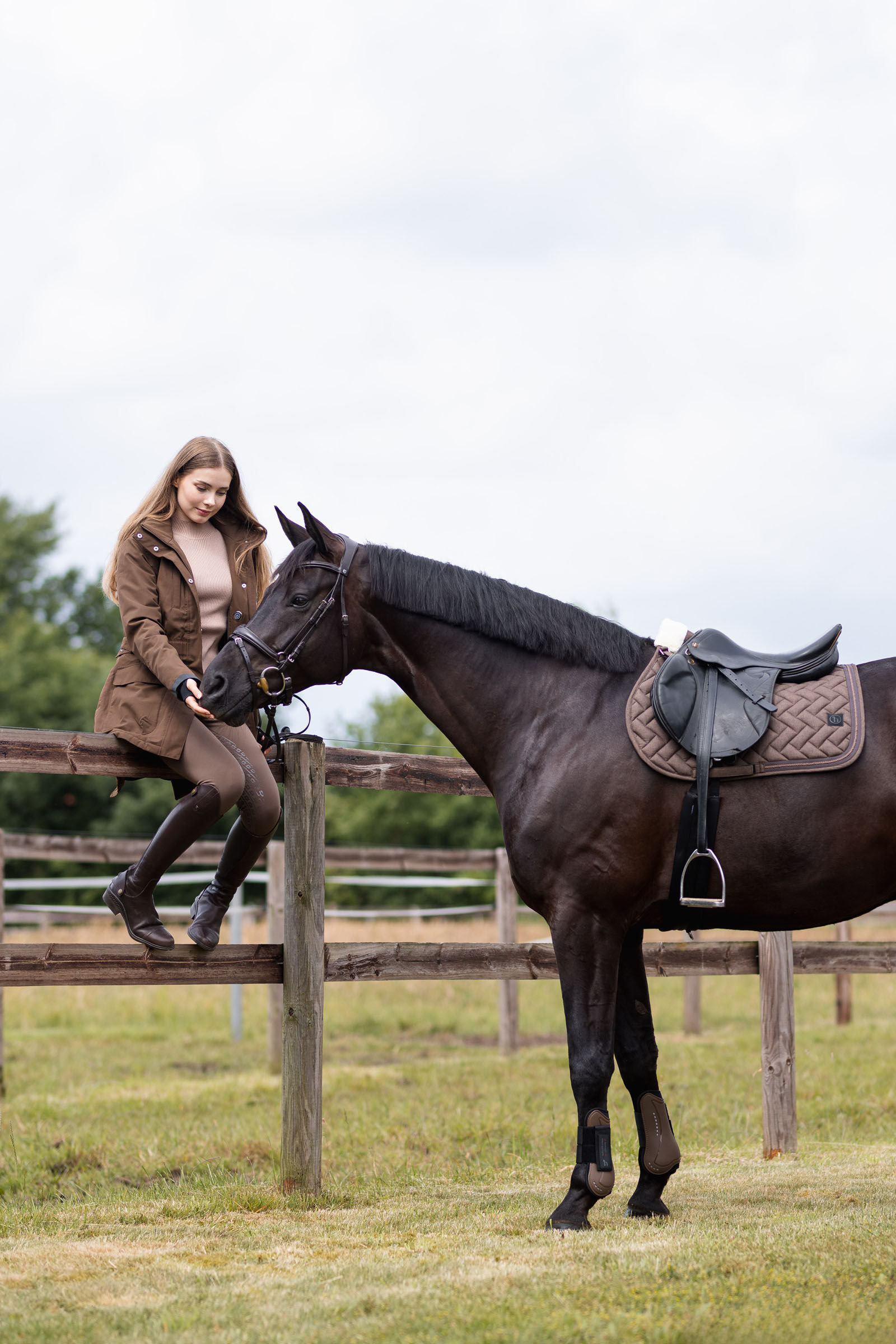 Horze Jadine Heated Winter Riding Jacket horze.ie